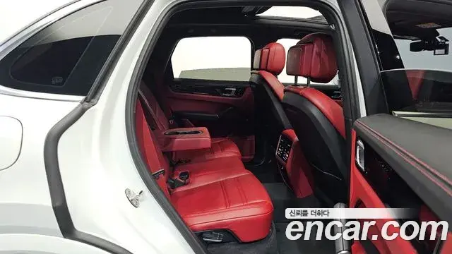 Porsche Cayenne 2020 — Şəkil 11/39