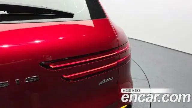 Genesis GV70 2022 — ფოტო 12/33