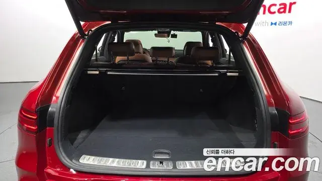 Genesis GV70 2022 — ფოტო 13/33