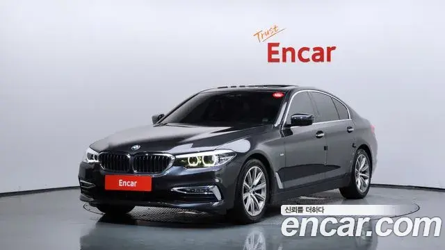 BMW 5 Series 2018 — Photo 25/31
