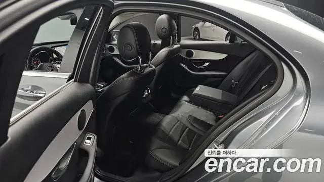 Mercedes-Benz C-Class 2020 — Фото 12/20