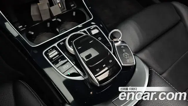 Mercedes-Benz C-Class 2020 — Фото 19/20
