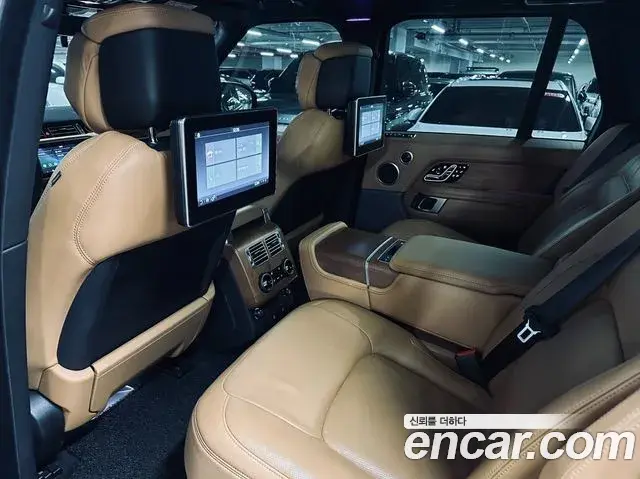 Land Rover Range Rover 2020 — Photo 18/20