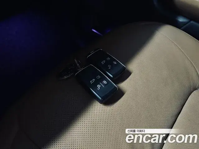 Land Rover Range Rover 2020 — Photo 5/20