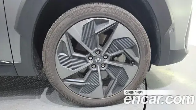 Renault Samsung Grand Koleos 2025 — Photo 17/37