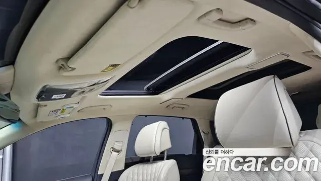 Genesis GV80 2021 — ფოტო 24/34
