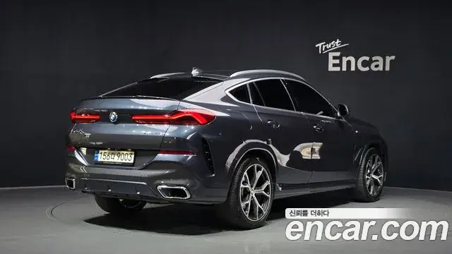 BMW X6 2022 — Фото 2/20