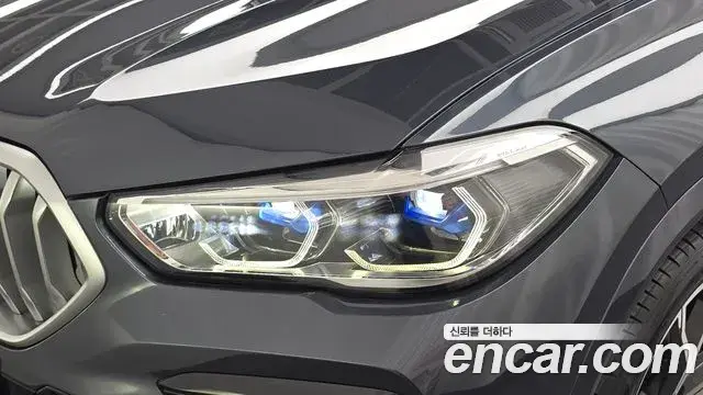 BMW X6 2022 — Photo 14/34