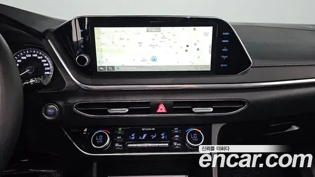 Hyundai Sonata 2022 — Фото 13/20