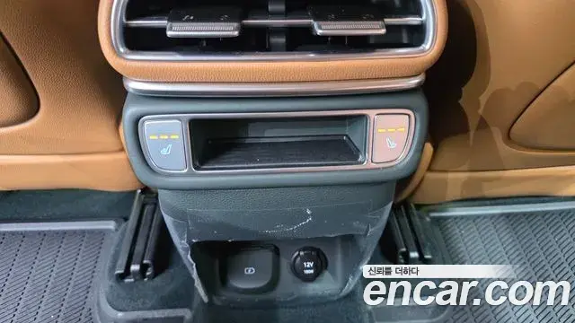 Genesis GV80 2024 — ფოტო 24/33