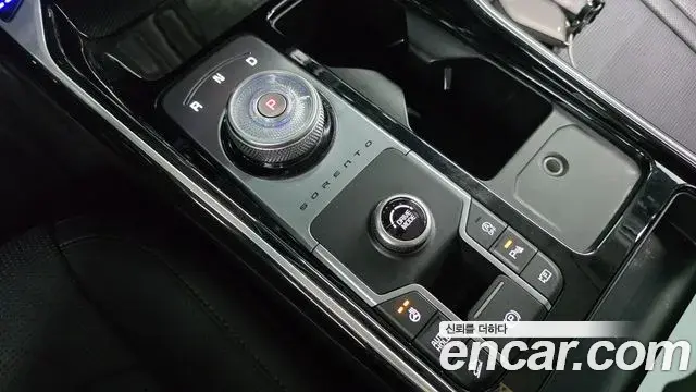 Kia Sorento 2025 — Фото 9/20