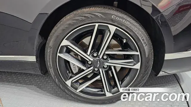 Genesis G80 2024 — ფოტო 8/31