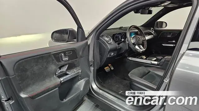 Mercedes-Benz GLB-Class 2023 — ფოტო 5/33
