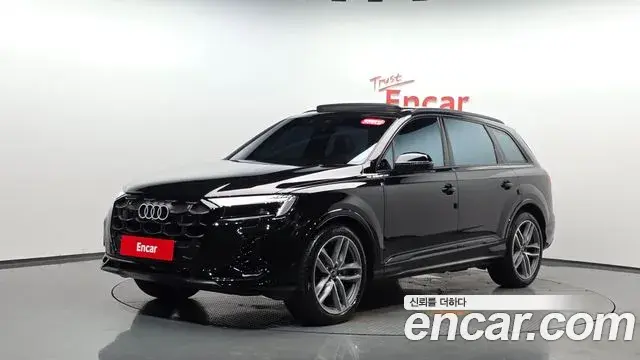 Audi Q7 2025 — Photo 5/37