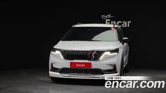 Kia Carnival 2020 — Фото 3/20