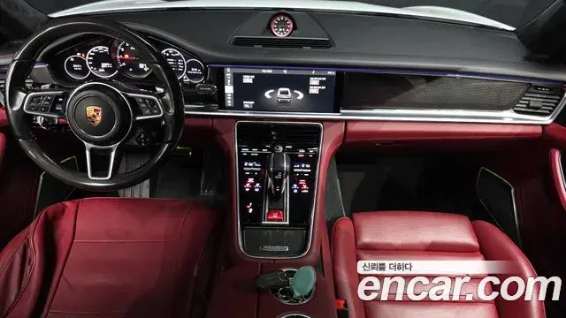 Porsche Panamera 2018 — Фото 9/20