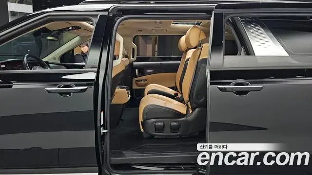 Kia Carnival 2021 — Фото 11/20