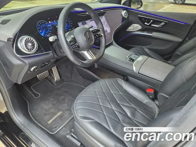 Mercedes-Benz EQS 2023 — Photo 12/17