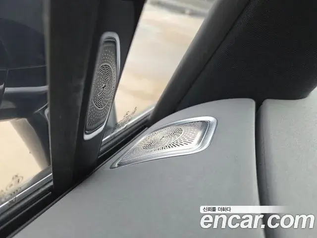 Mercedes-Benz EQS 2023 — Photo 5/17