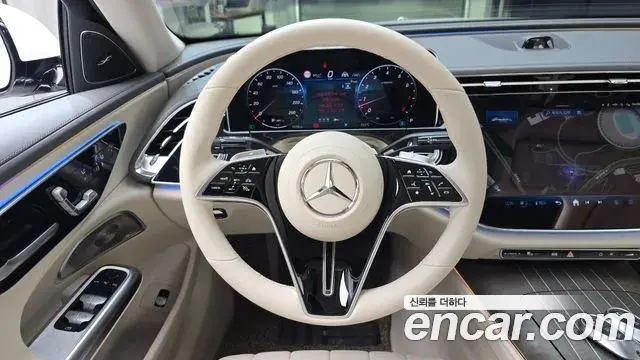 Mercedes-Benz E-Class 2024 — Фото 13/20