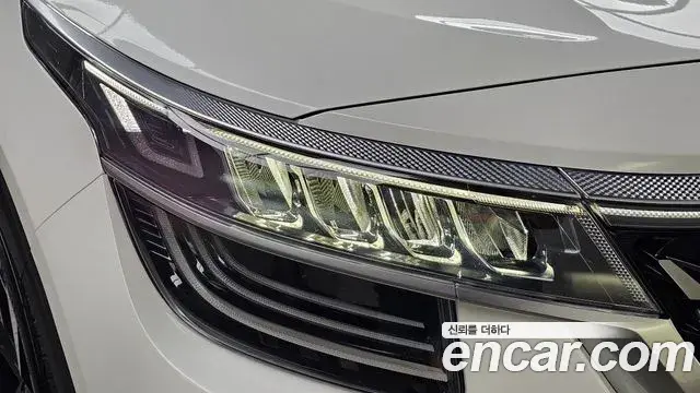 Kia Seltos 2022 — Şəkil 15/38