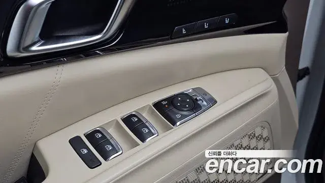 Kia Carnival 2025 — Şəkil 18/34