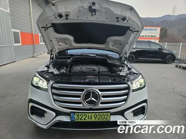 Mercedes-Benz GLS-Class 2025 — Photo 11/16