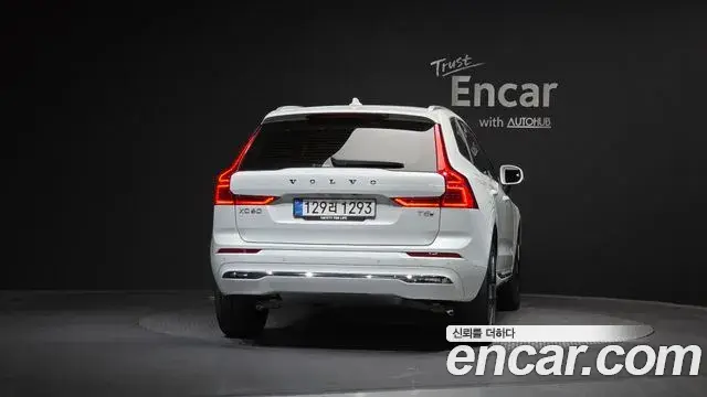 Volvo XC60 2025 — Photo 27/34
