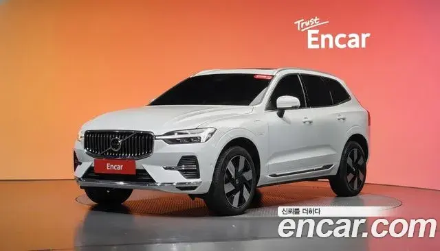 Volvo XC60 2025 — Photo 10/34