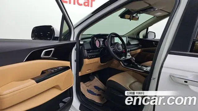 Kia Carnival 2021 — Photo 3/20
