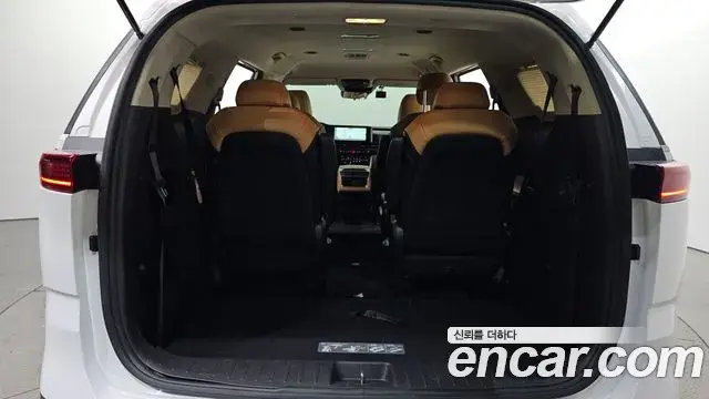 Kia Carnival 2021 — Photo 6/20