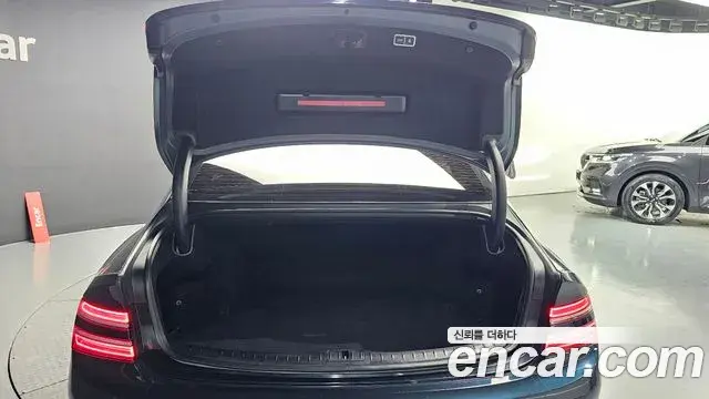 Genesis G80 2022 — ფოტო 15/20