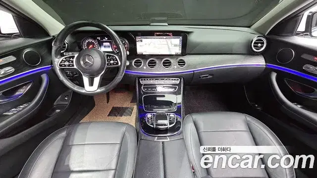 Mercedes-Benz E-Class 2019 — Şəkil 12/20