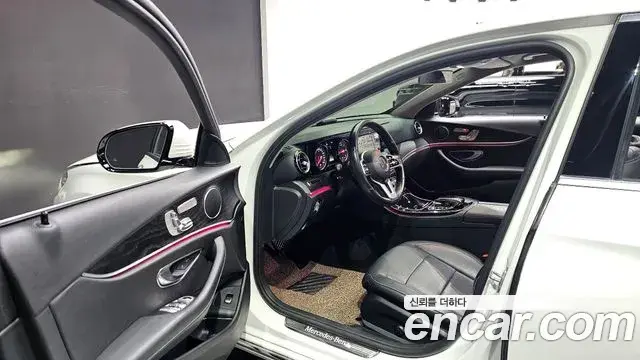 Mercedes-Benz E-Class 2019 — Şəkil 20/20