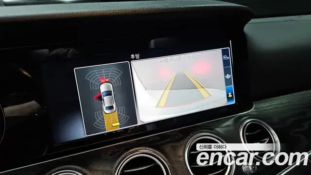 Mercedes-Benz E-Class 2019 — Şəkil 16/20