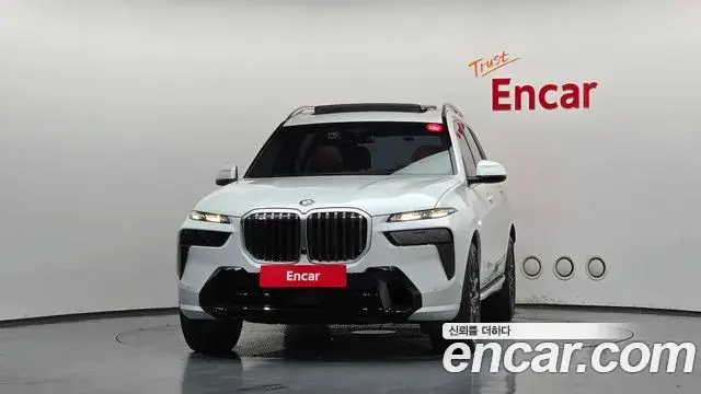 BMW X7 2025 — Photo 12/20