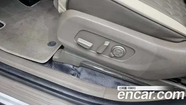 Kia Carnival 2024 — Şəkil 24/40