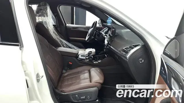 BMW X4 2025 — Photo 10/20