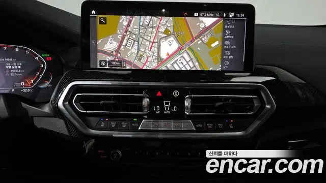 BMW X4 2025 — Photo 2/20