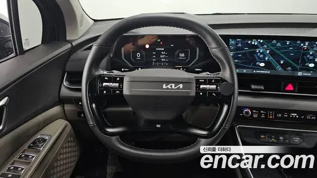 Kia Carnival 2025 — Şəkil 8/35
