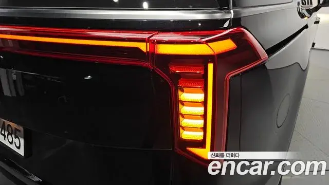 Kia Carnival 2025 — Şəkil 17/35