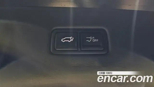 Kia Carnival 2025 — Şəkil 2/35