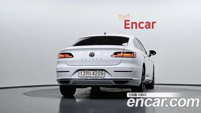 Volkswagen Arteon 2019 — Şəkil 20/37