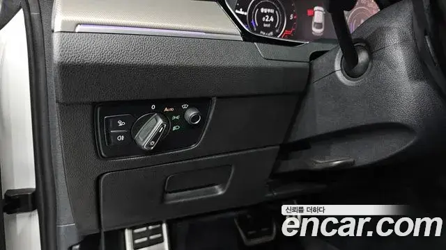 Volkswagen Arteon 2019 — Şəkil 35/37