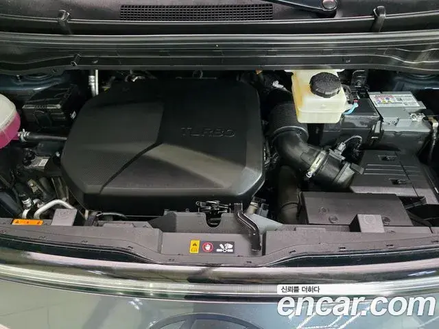 Hyundai Staria 2024 — Photo 18/20