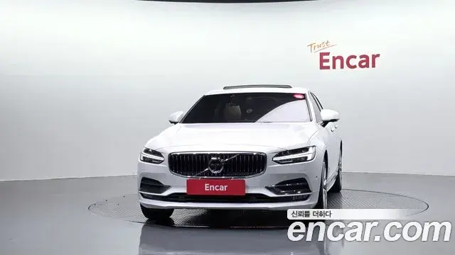 Volvo S90 2019 — Photo 7/20