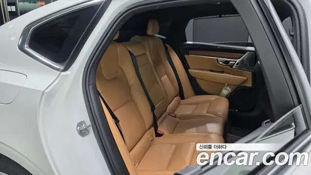 Volvo S90 2019 — Photo 20/20