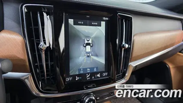 Volvo S90 2019 — Photo 11/20