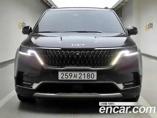 Kia Carnival 2022 — Фото 1/20