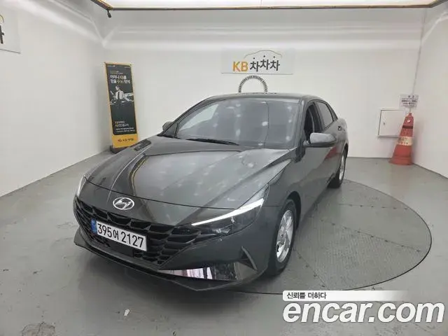 Hyundai The New Avante Hybrid 2021 — Photo 1/18